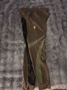 Women’s High-Waist Olive Green Performance Leggings